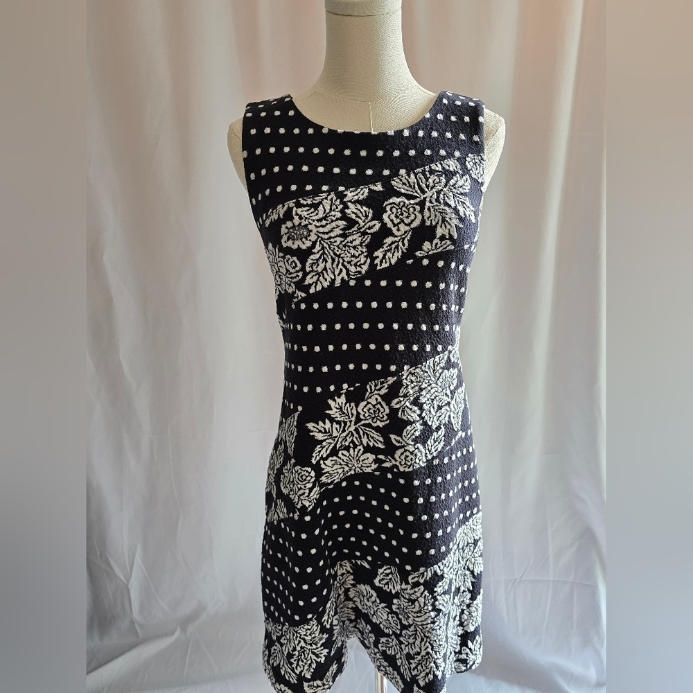 Maeve Anthropologie Floral Dot Sleeveless Sheath Dress Black and White Sz Small
